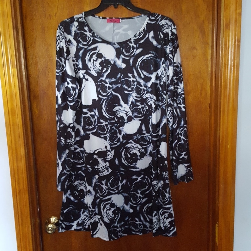 NWOT awesome skull and rose dress